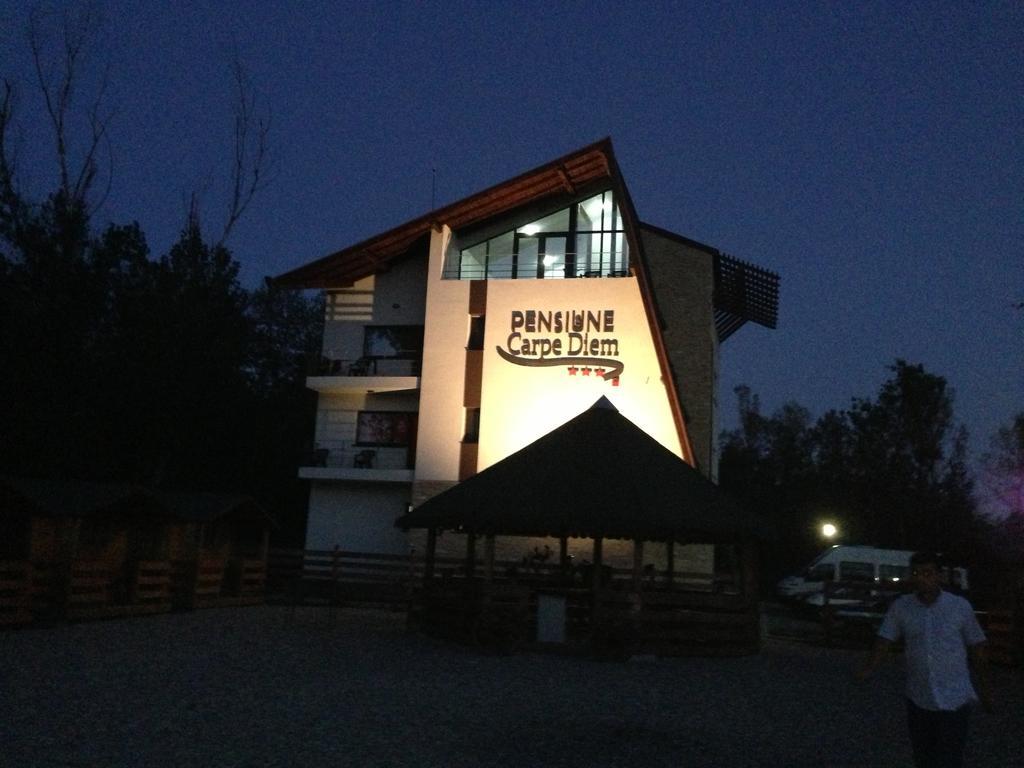 Pensiunea Carpe Diem Râmnicu Vâlcea Eksteriør billede
