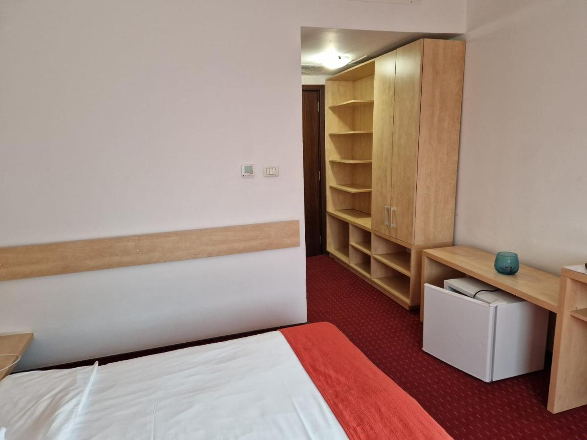 Pensiunea Carpe Diem Râmnicu Vâlcea Eksteriør billede