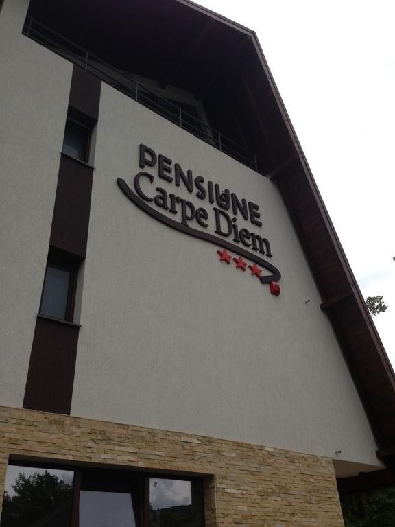 Pensiunea Carpe Diem Râmnicu Vâlcea Eksteriør billede