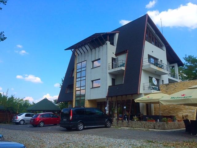 Pensiunea Carpe Diem Râmnicu Vâlcea Eksteriør billede