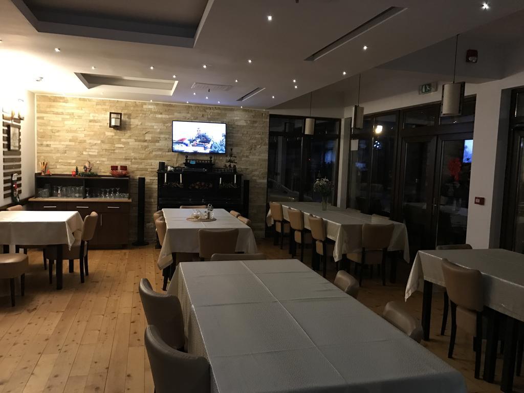 Pensiunea Carpe Diem Râmnicu Vâlcea Eksteriør billede